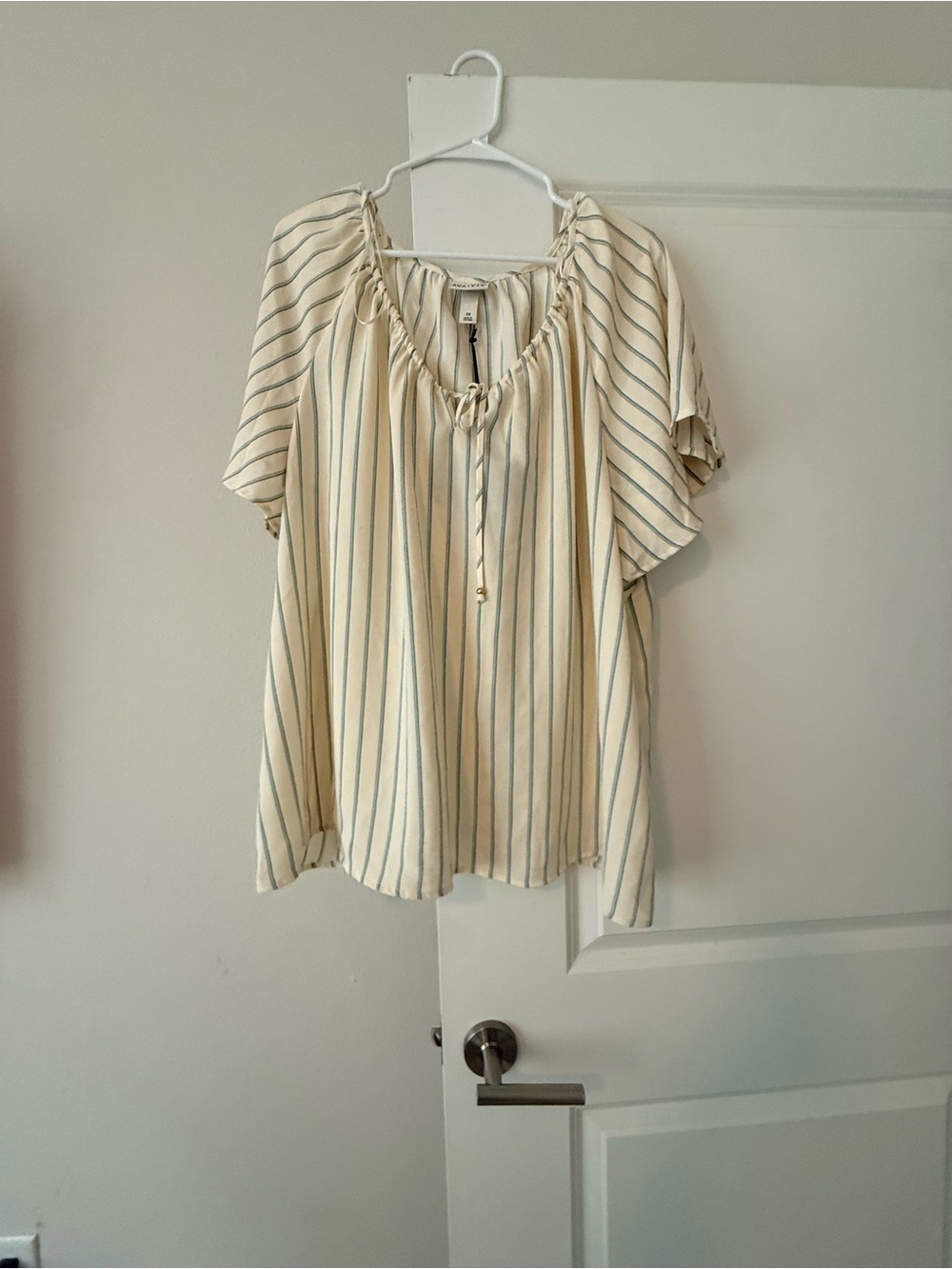 Ava & Viv Cream Blouse with Blue Pinstripes and Tie Neck